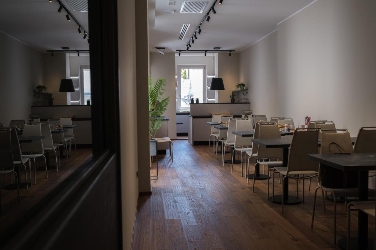 Palazzo Danisi Rooms&suites Couette-café Bari
